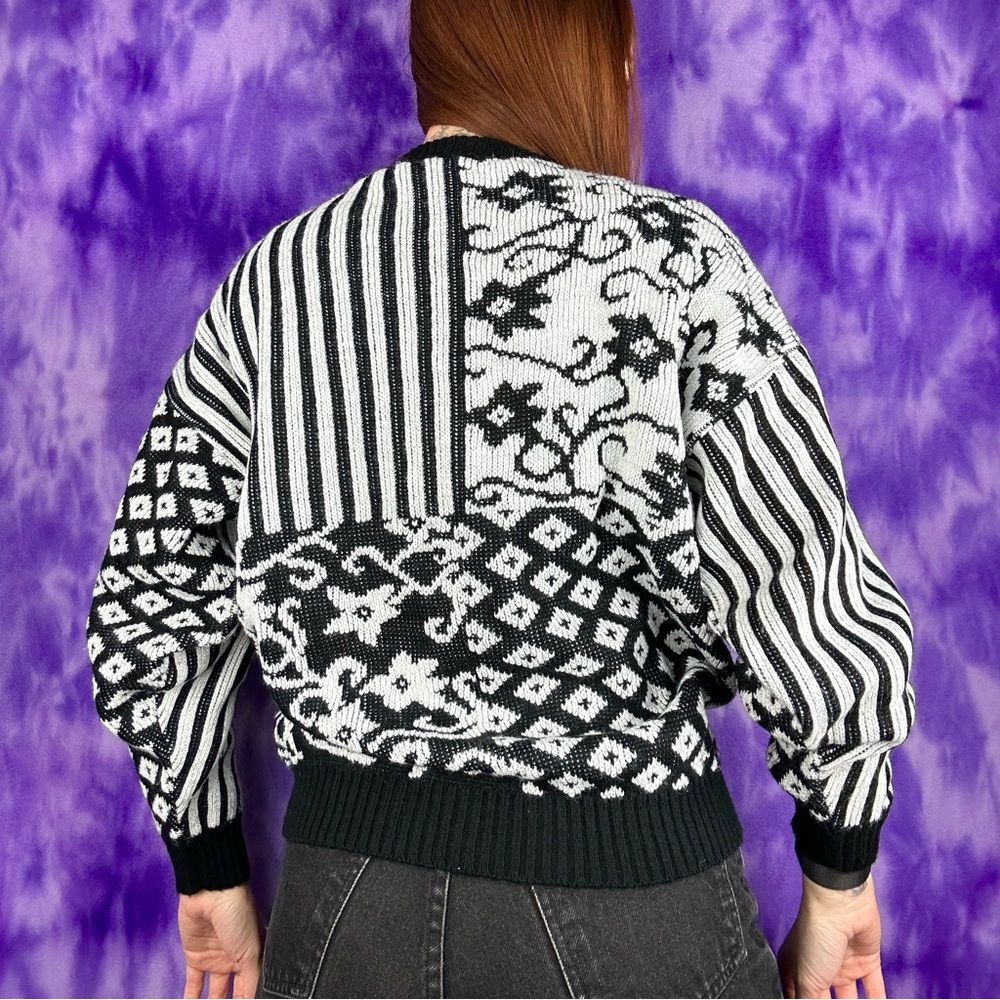 đ¤ Beautiful vintage 80s retro knitted sweater. - Picture 3 of 3
